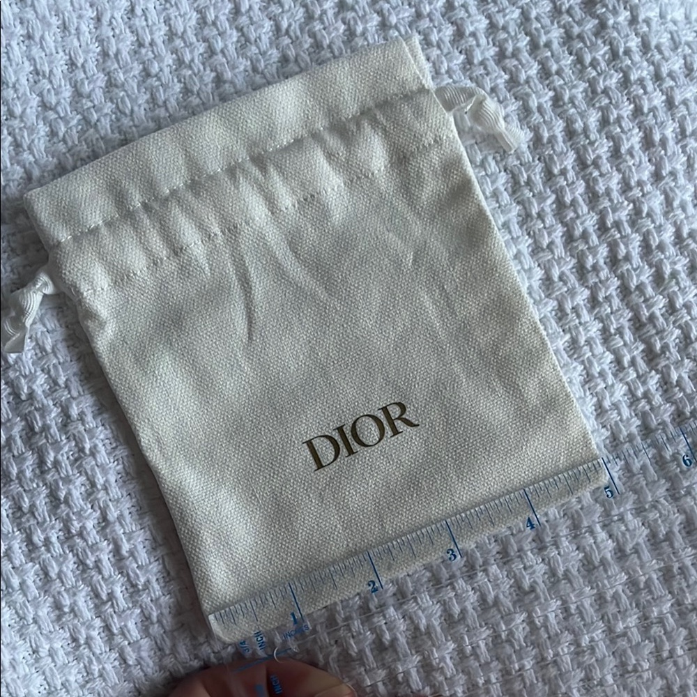 Dior Cream Drawstring Pouch with Gold Logo - Picture 4 of 5
